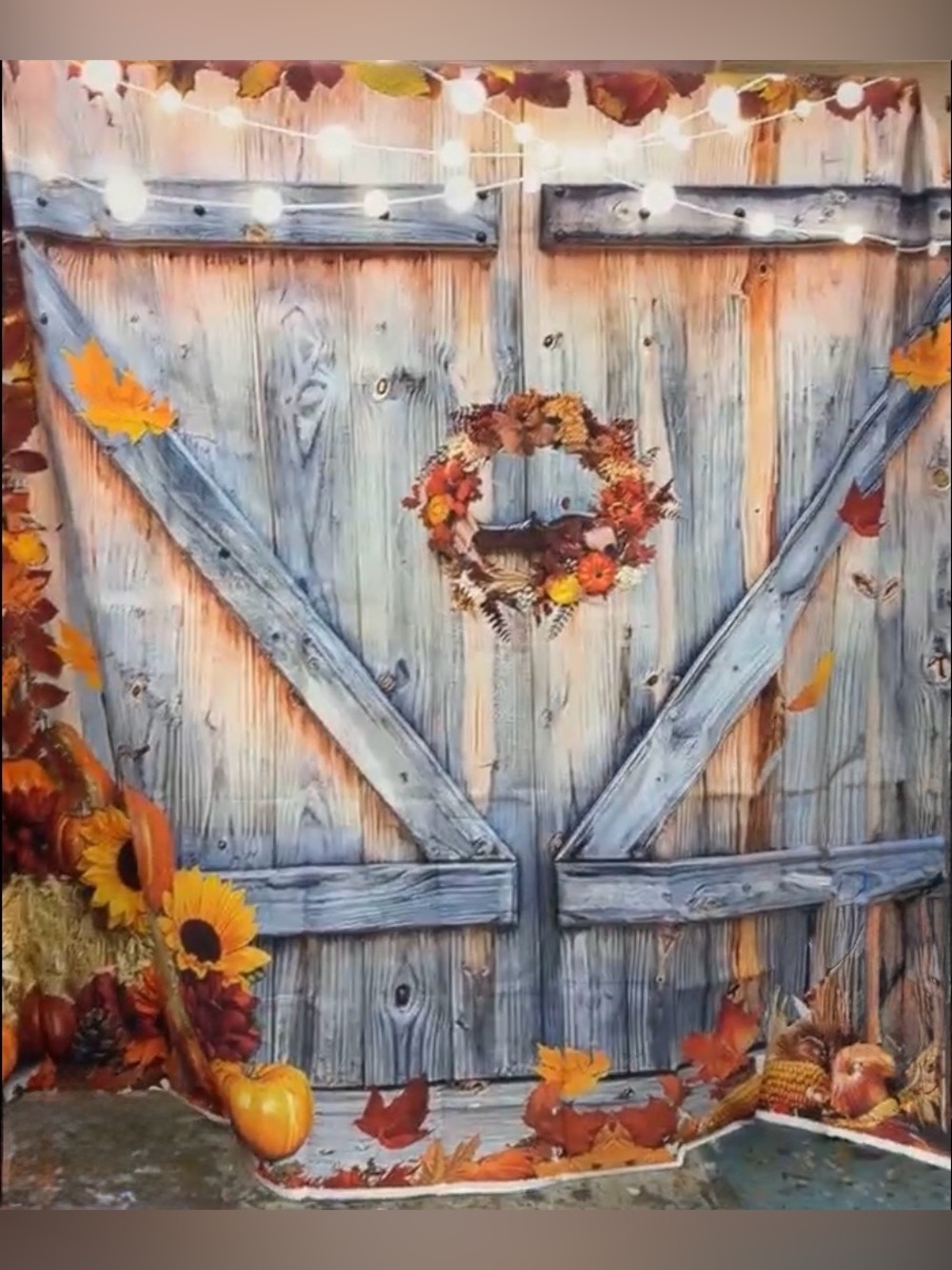 New Rustic Autumn Barn Door Backdrop Fall Wreath 8 x 6 Halloween Pumpkin